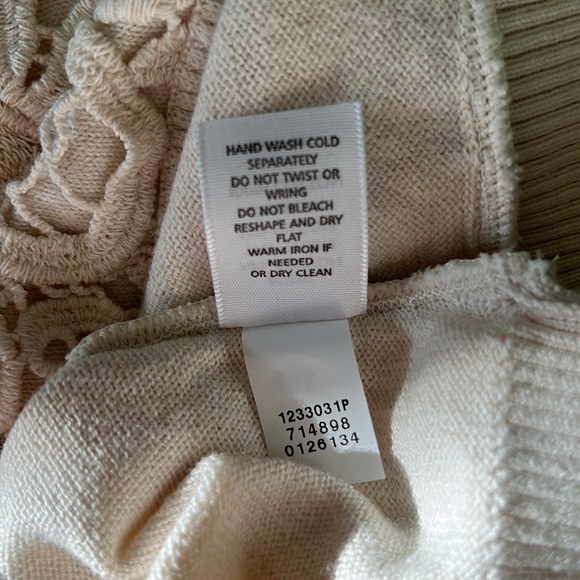 NWT J. Jill Delight in the Details Ivory Lace Crystal Button Cardigan - M / P - Picture 11 of 11